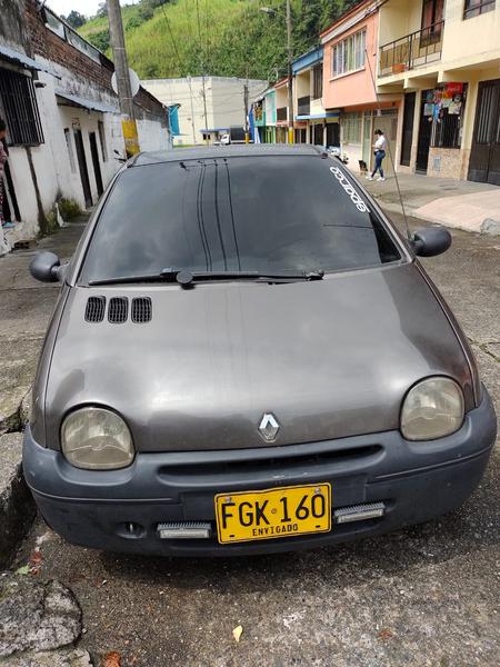 Renault Twingo • 2008 • 168,000 km 3