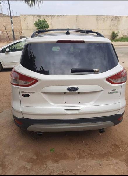 Ford Escape • 2013 • 92,000 km 6