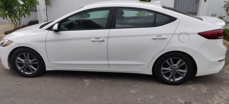 Hyundai Elantra • 2016 • 60,000 km 4