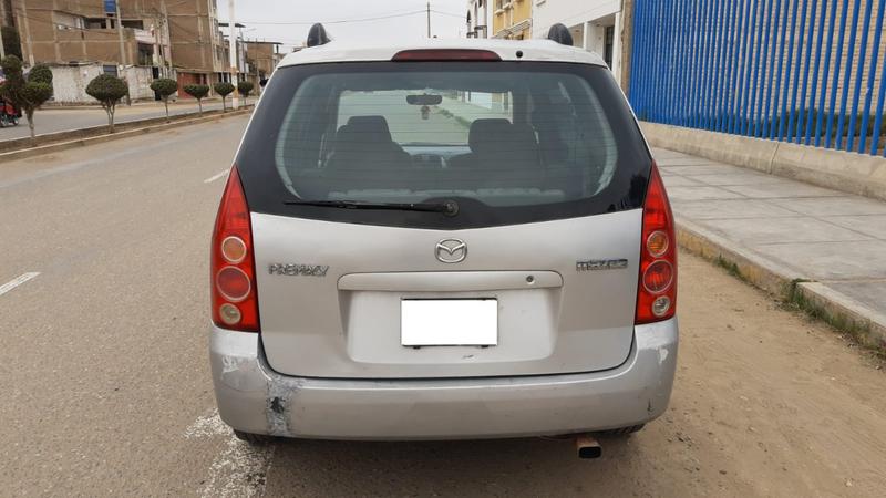 Mazda Premacy • 2004 • 261,000 km 1