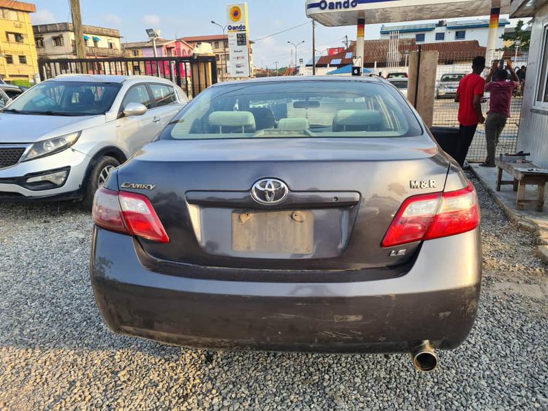 Toyota Camry • 2007 • 154,096 km 4