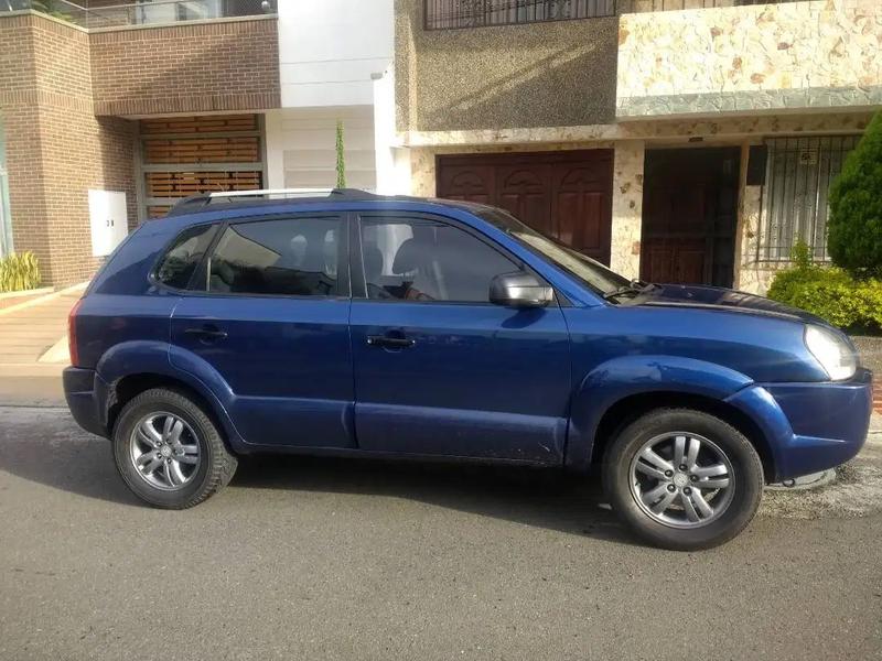 Hyundai Tucson • 2008 • 152,000 km 7