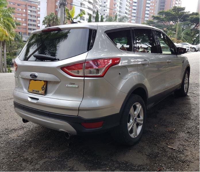 Ford Escape • 2013 • 107,000 km 5