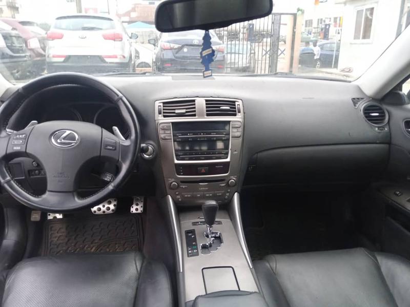 Lexus IS • 2007 • 98,109 km 7