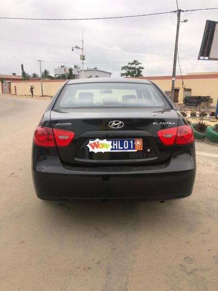 Hyundai Elantra • 2010 • 230,000 km 4