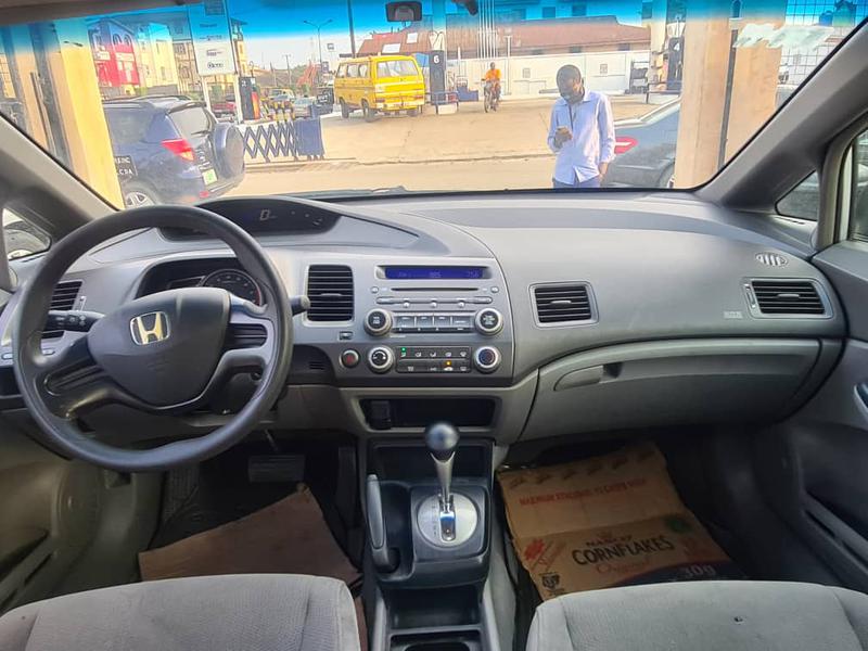 Honda Civic • 2007 • 171,039 km 5