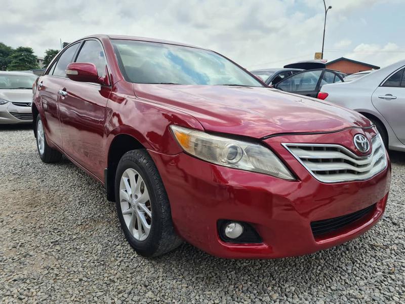 Toyota Camry • 2010 • 111,434 km 4