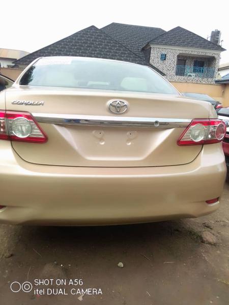 Toyota Corona • 2012 • 86,081 km 2