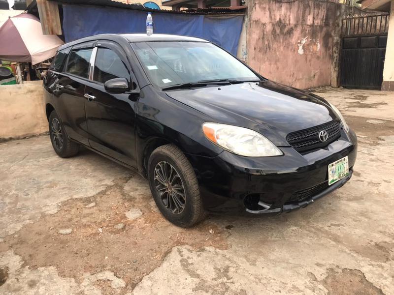 Toyota Matrix • 2005 • 128,085 km 5