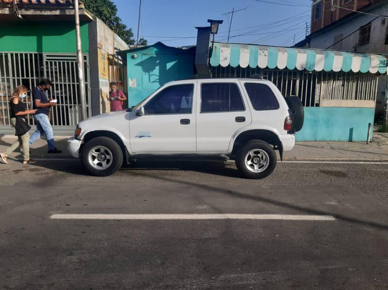 Kia Sportage • 1999 • 300,000 km 4