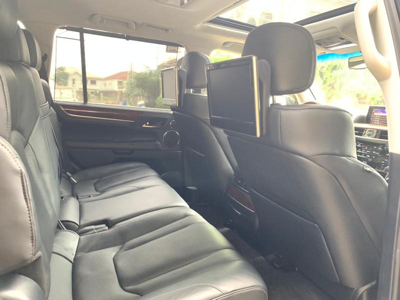 Lexus LX • 2017 • 0 km 6