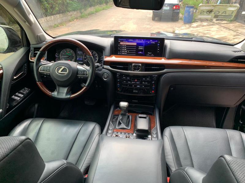 Lexus LX • 2017 • 0 km 2