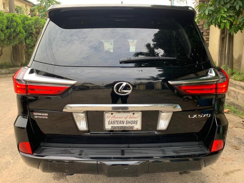 Lexus LX • 2017 • 0 km 5