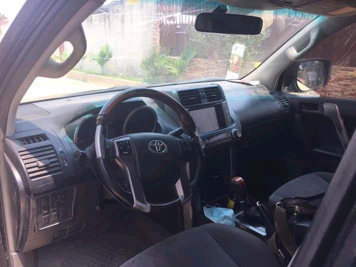 Toyota Land Cruiser • 2013 • 78,000 km 4