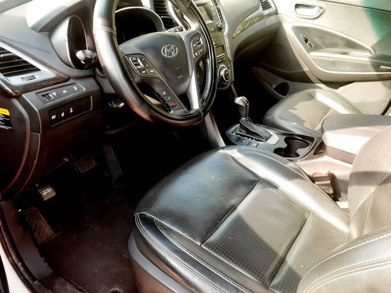 Hyundai Santa Fe • 2016 • 135,000 km 2
