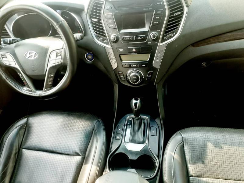 Hyundai Santa Fe • 2016 • 135,000 km 7