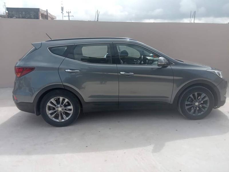 Hyundai Santa Fe • 2016 • 116,000 km 9