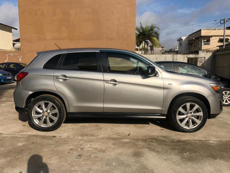 Mitsubishi Outlander • 2016 • 93,000 km 4