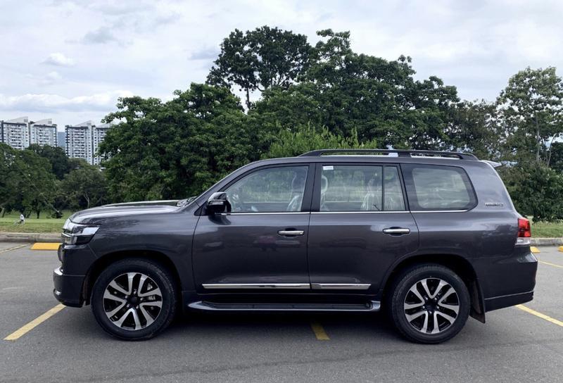 Toyota Land Cruiser • 2020 • 0 km 2