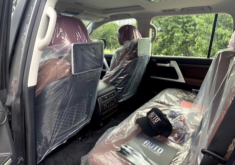 Toyota Land Cruiser • 2020 • 0 km 5