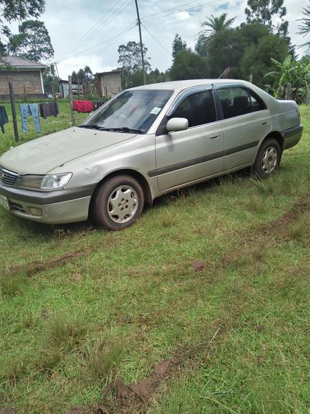 Toyota Corona • 2001 • 183,000 km 6