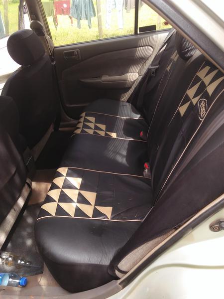 Toyota Corona • 2001 • 183,000 km 3