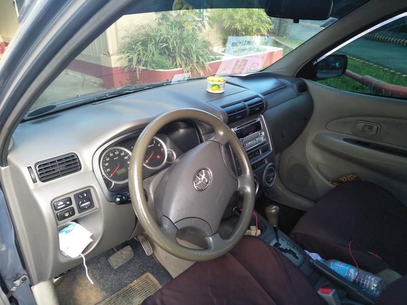 Toyota Avanza • 2011 • 175,000 km 5