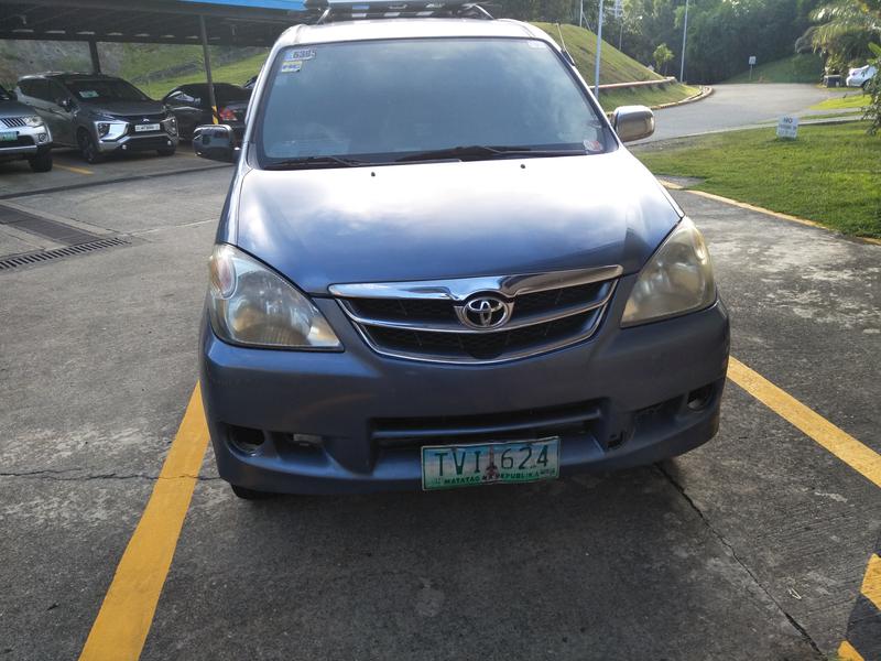 Toyota Avanza • 2011 • 175,000 km 2