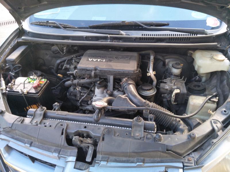 Toyota Avanza • 2011 • 175,000 km 4