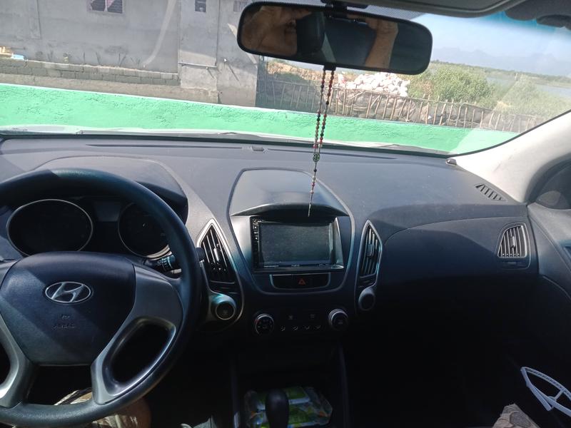 Hyundai Tucson • 2011 • 70,000 km 2