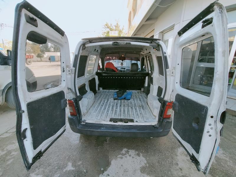 Citroën  • 2006 • 400 km 6