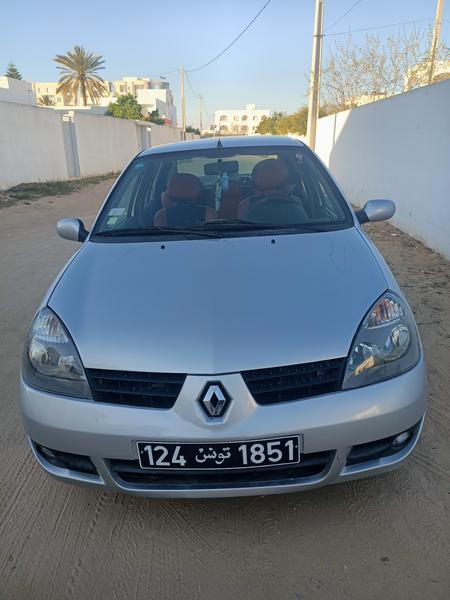 Renault Clio • 2006 • 196 km 4