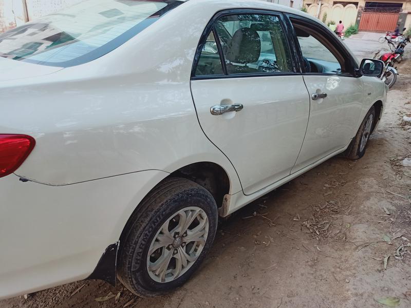 Toyota Corolla • 2009 • 77,000 km 4