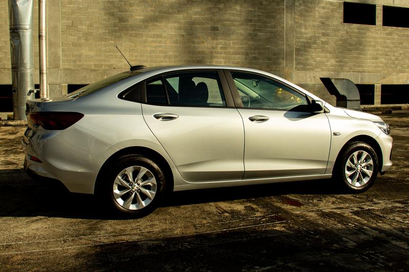 Chevrolet Onix • 2021 • 5,800 km 2