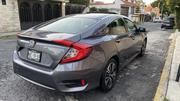 Honda Civic • 2016 • 60,000 km 4