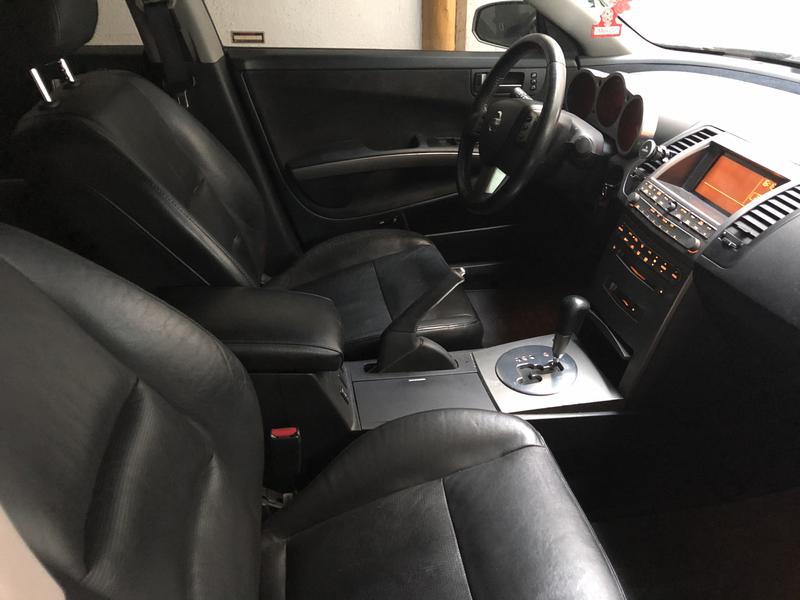 Nissan Maxima • 2004 • 124,000 km 2