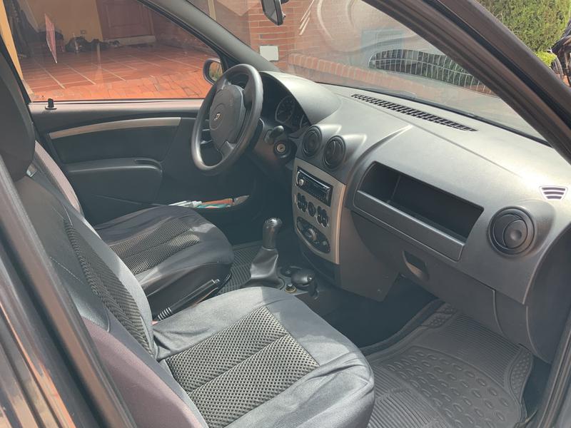 Renault Logan • 2008 • 100,000 km 4