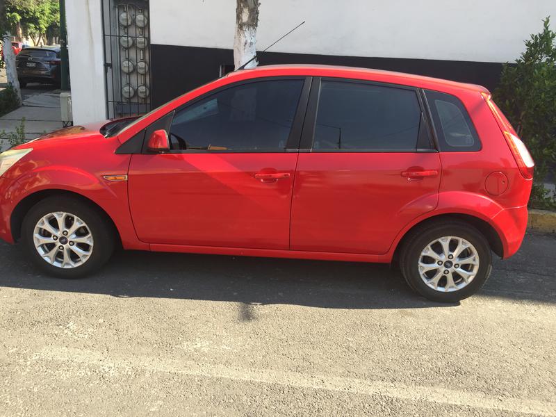 Ford Fiesta • 2013 • 153,000 km 3