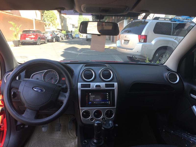 Ford Fiesta • 2013 • 153,000 km 5