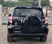 Toyota RAV4 • 2011 • 1 km 6