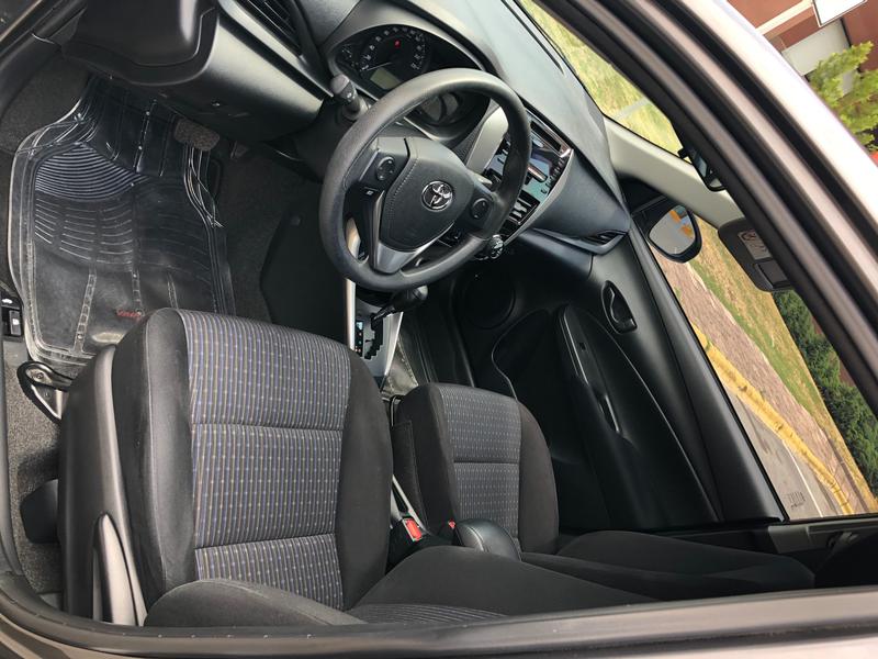 Toyota Yaris • 2018 • 29,600 km 5