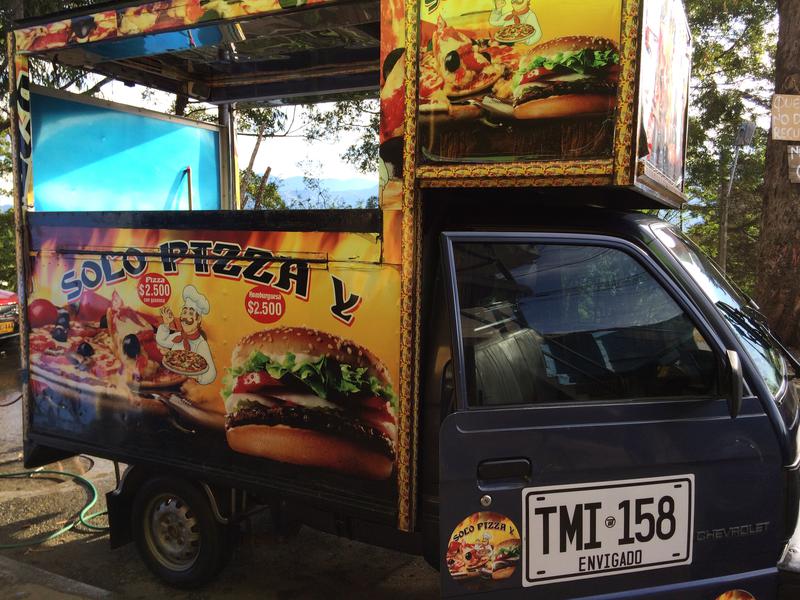 Chevrolet  • 2004 • 53,000 km 3