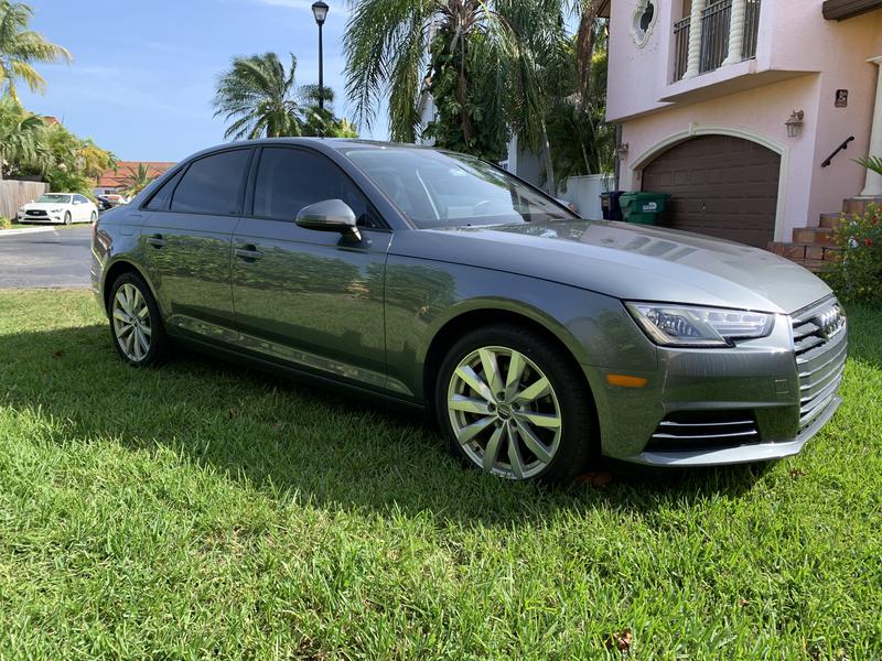 Audi A4 • 2017 • 32,615 km 2