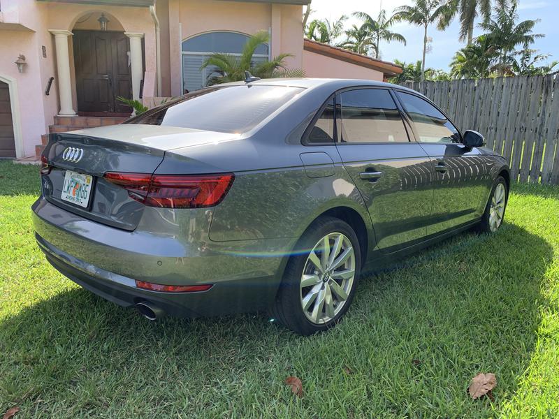 Audi A4 • 2017 • 32,615 km 3