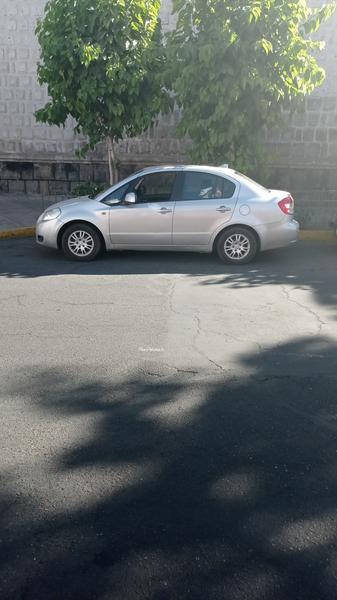 Suzuki SX4 • 2009 • 145,000 km 3