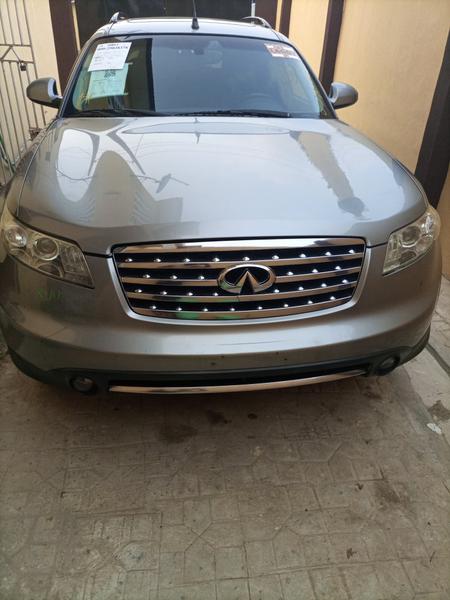 Infiniti FX • 2006 • 185,000 km 4