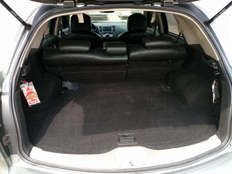 Infiniti FX • 2006 • 185,000 km 6