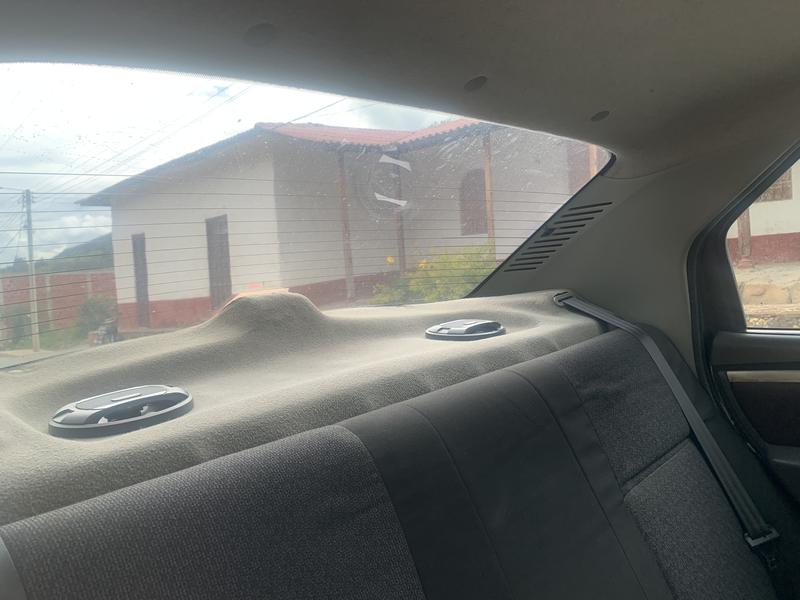 Renault Logan • 2008 • 111,000 km 2