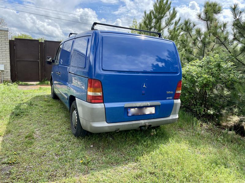 Mercedes-Benz 100 D • 2002 • 307,997 km 1