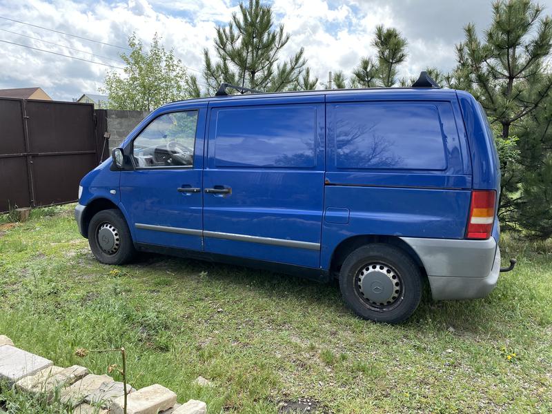 Mercedes-Benz 100 D • 2002 • 307,997 km 3